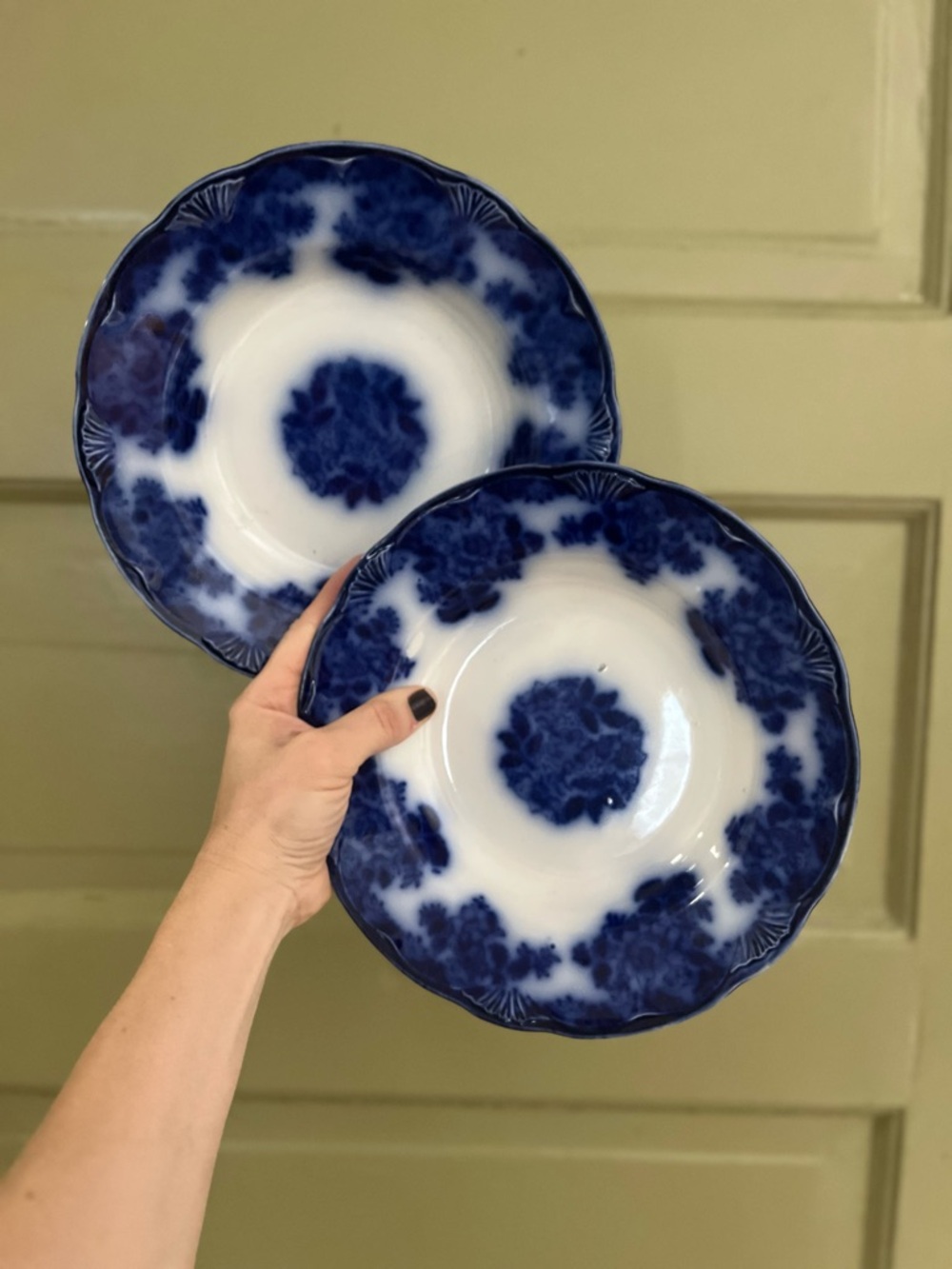 Antique set  WALDORF flow New Wharf Pottery England serving bowls